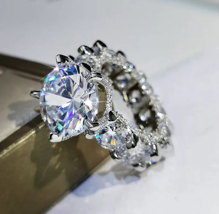 Luxury Ring